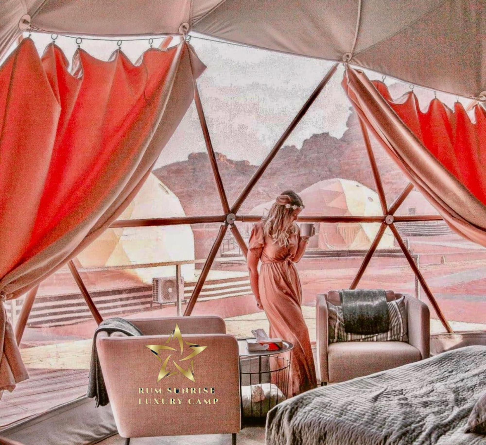 Rum Sunrlse Luxury Camp Wadi Rum Exteriör bild